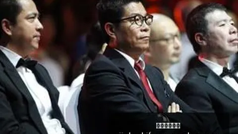 终极指南：在曼联发布会中的挑战与风暴时刻